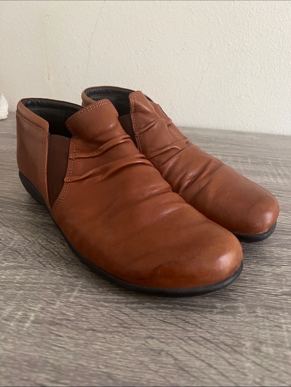 Naot Women’s Cognac Brown Leather Ankle Boots Ruched Comfort Wedge Booties
